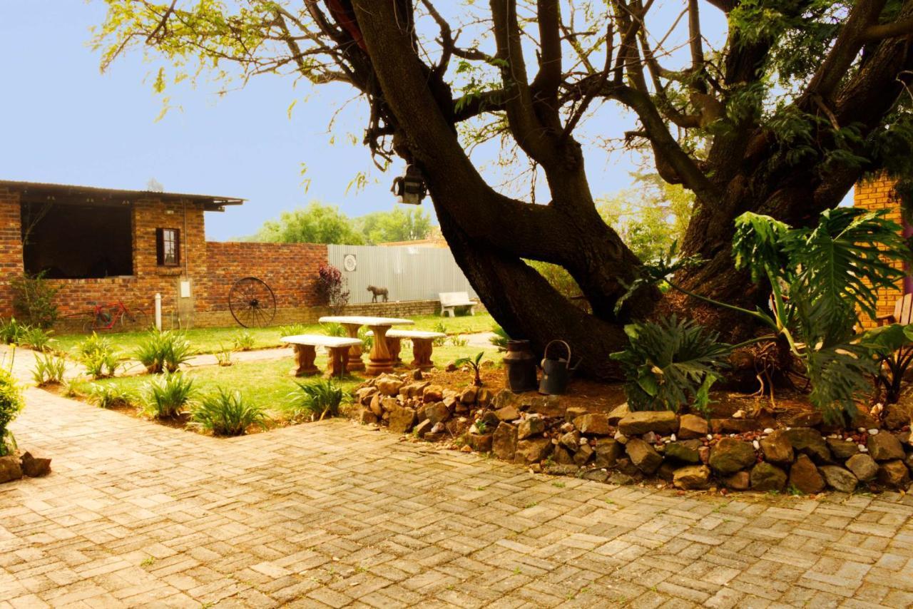 Backpackers Connection @ Jnb Airport Hostel Benoni Εξωτερικό φωτογραφία